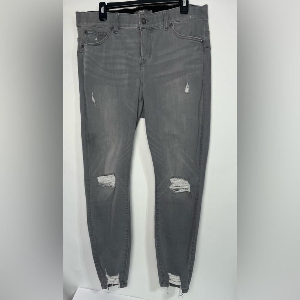 TORRID Grey Super Soft Bombshell Skinny Distressed Jeans size 14R